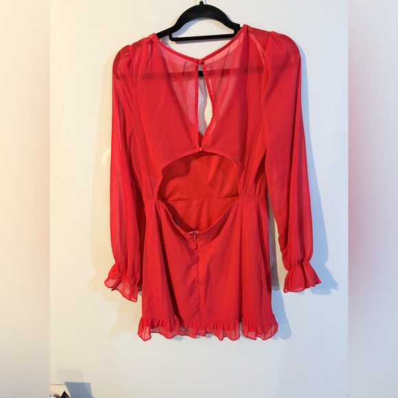 Lulu's Red Ruffled V-Neck Open Back Mini Dress- Large - Picture 3 of 5